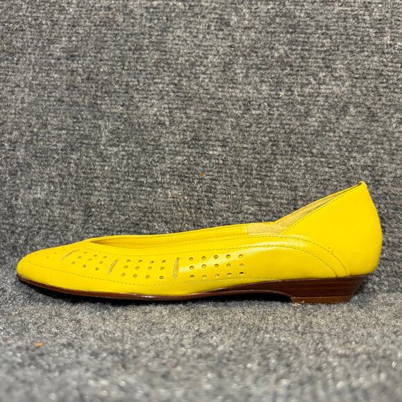 Calico Shoes - Vintage 80s Calico Yellow Leather Ballet Flats Womens 7 Brazil Perforated